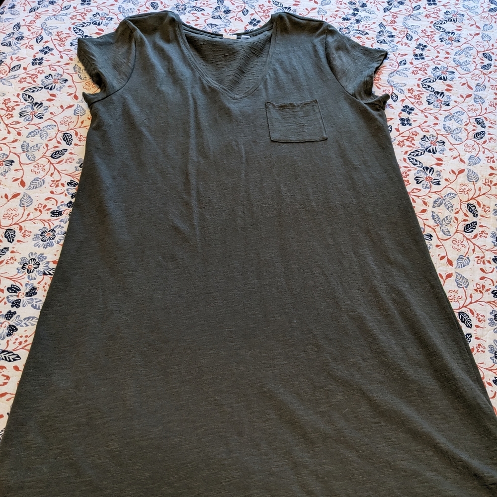NWOT Dark olive gap Tshirt dress